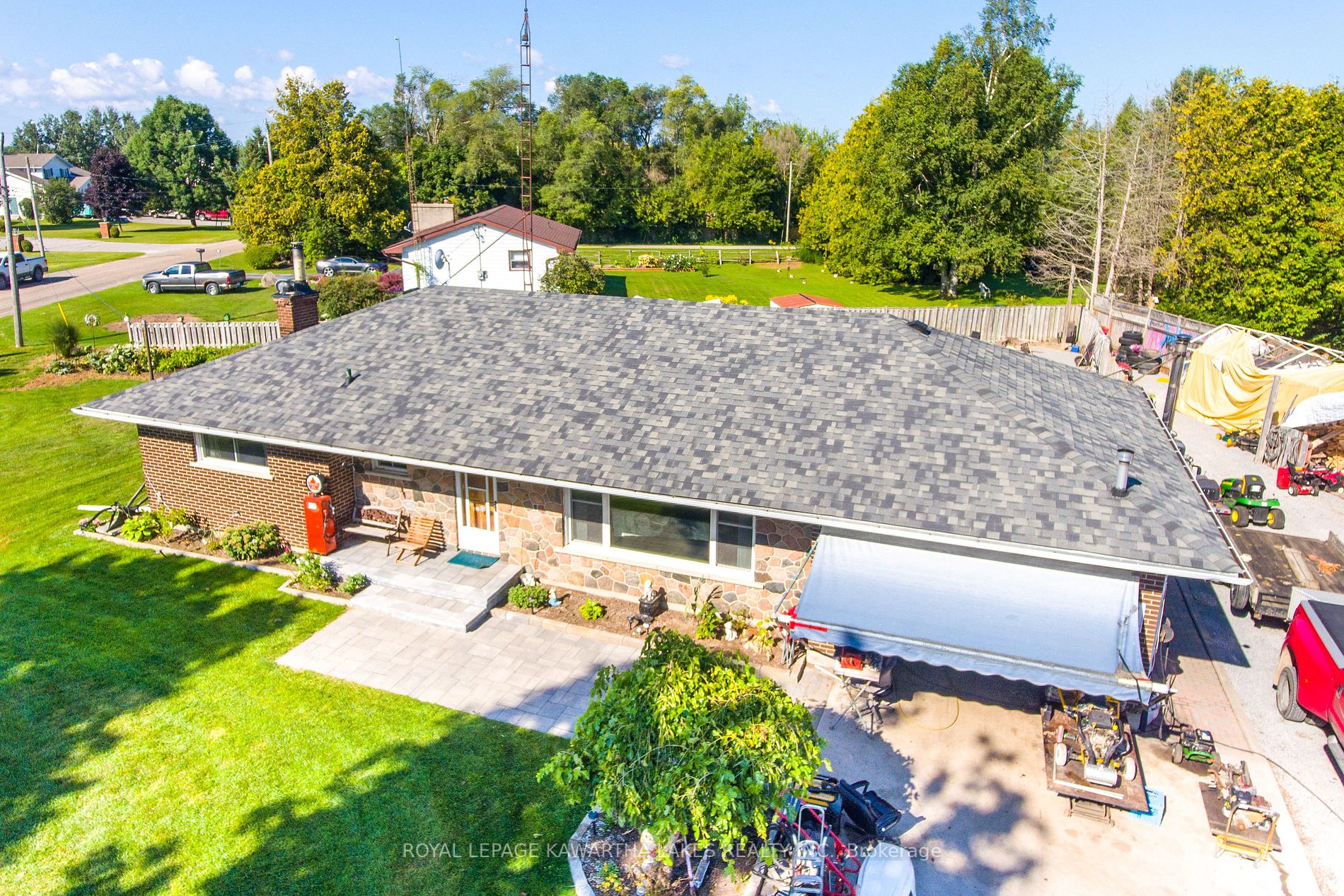 19020 Simcoe St