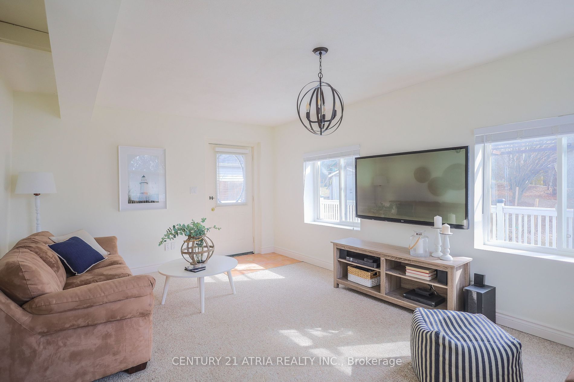 2415 6th Concession Road