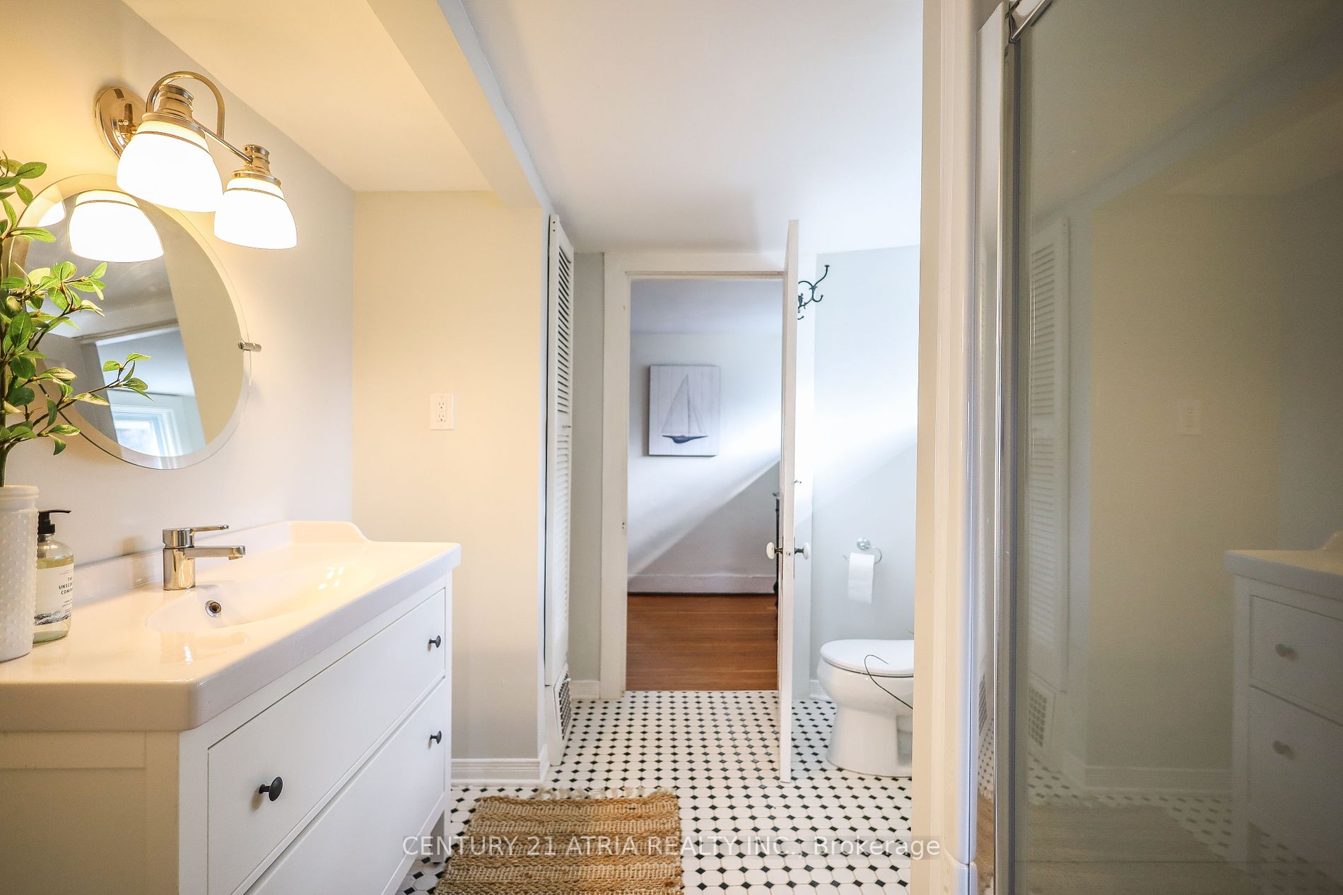 2415 6th Concession Road
