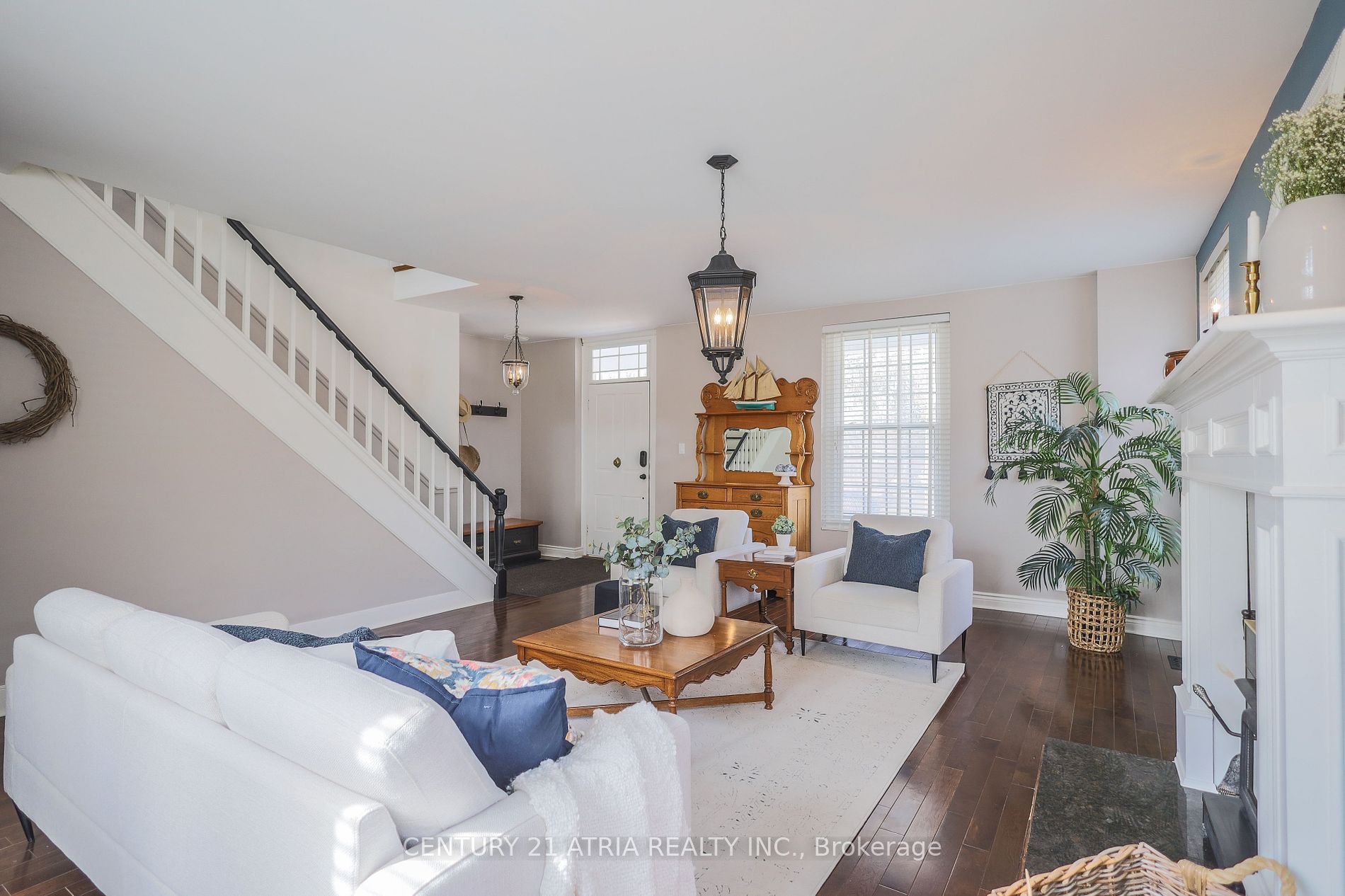 2415 6th Concession Road