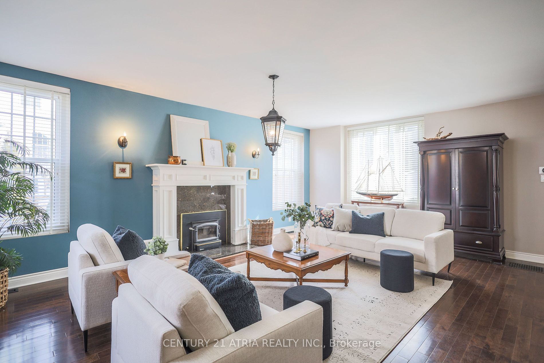2415 6th Concession Road