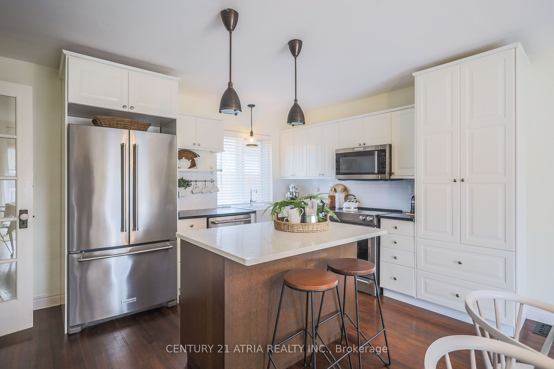 2415 6th Concession Road