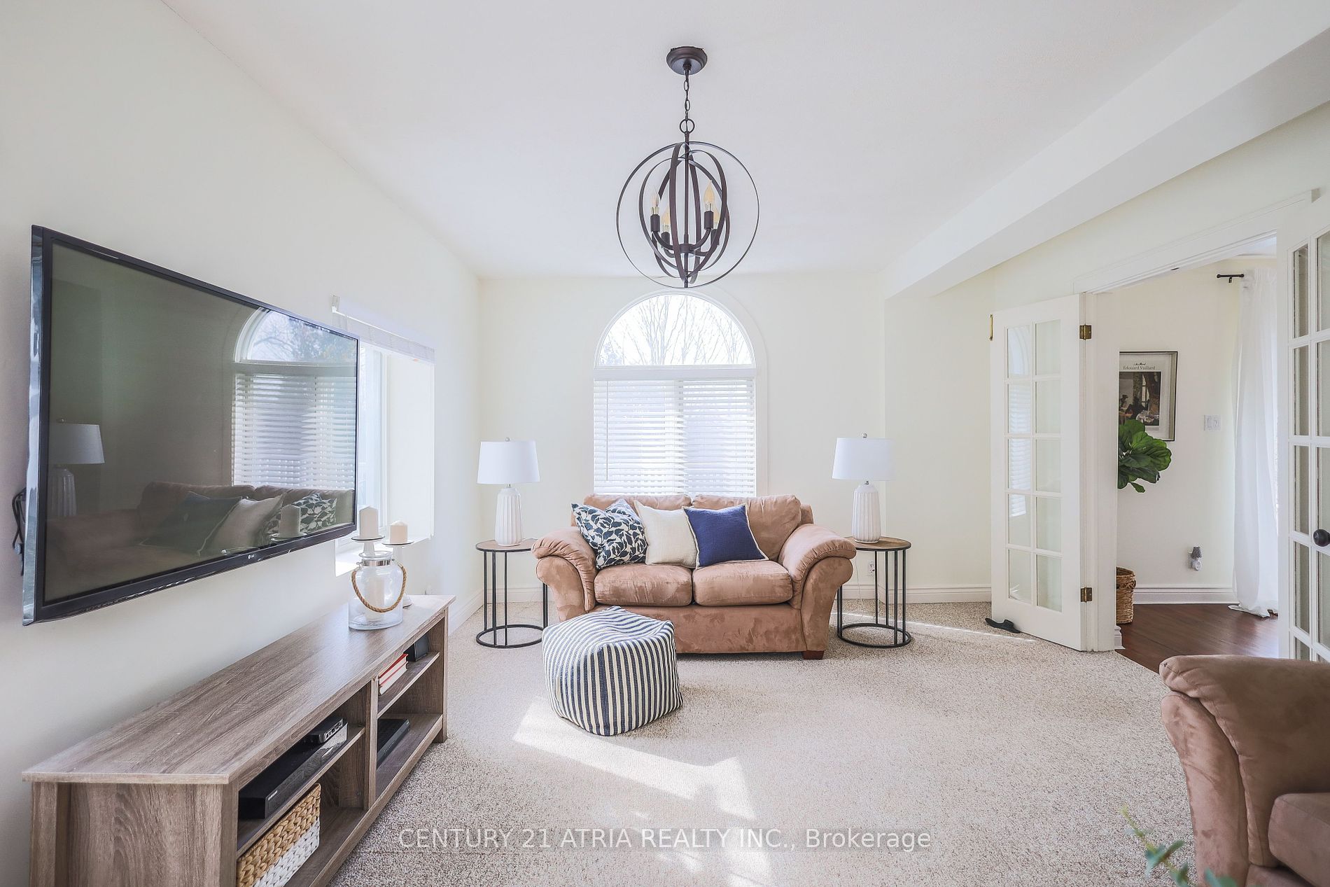 2415 6th Concession Road