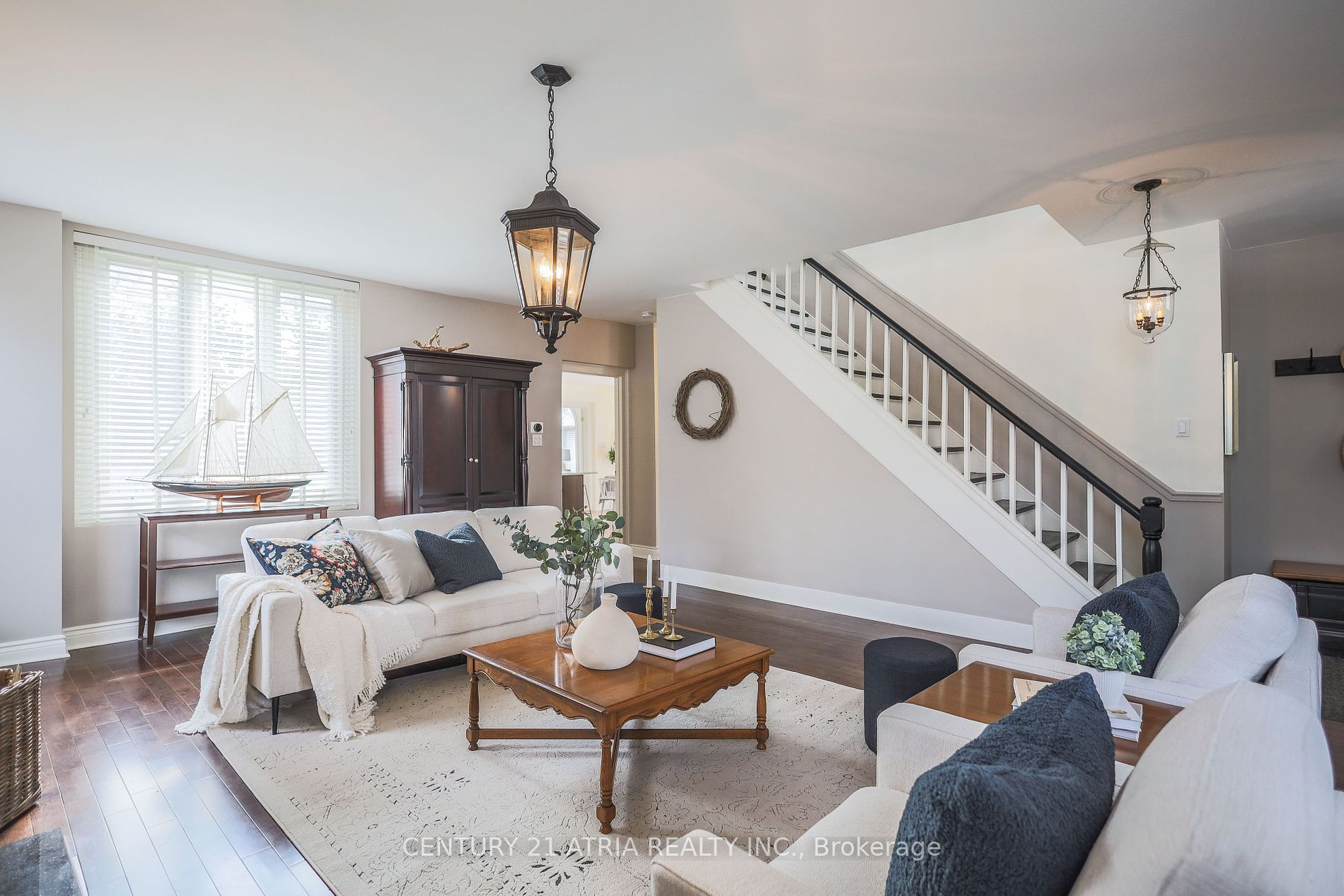 2415 6th Concession Road
