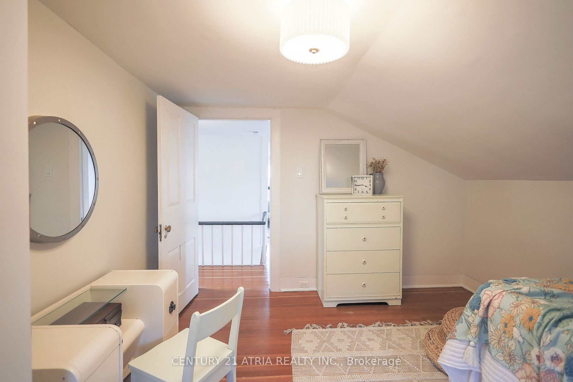 2415 6th Concession Road