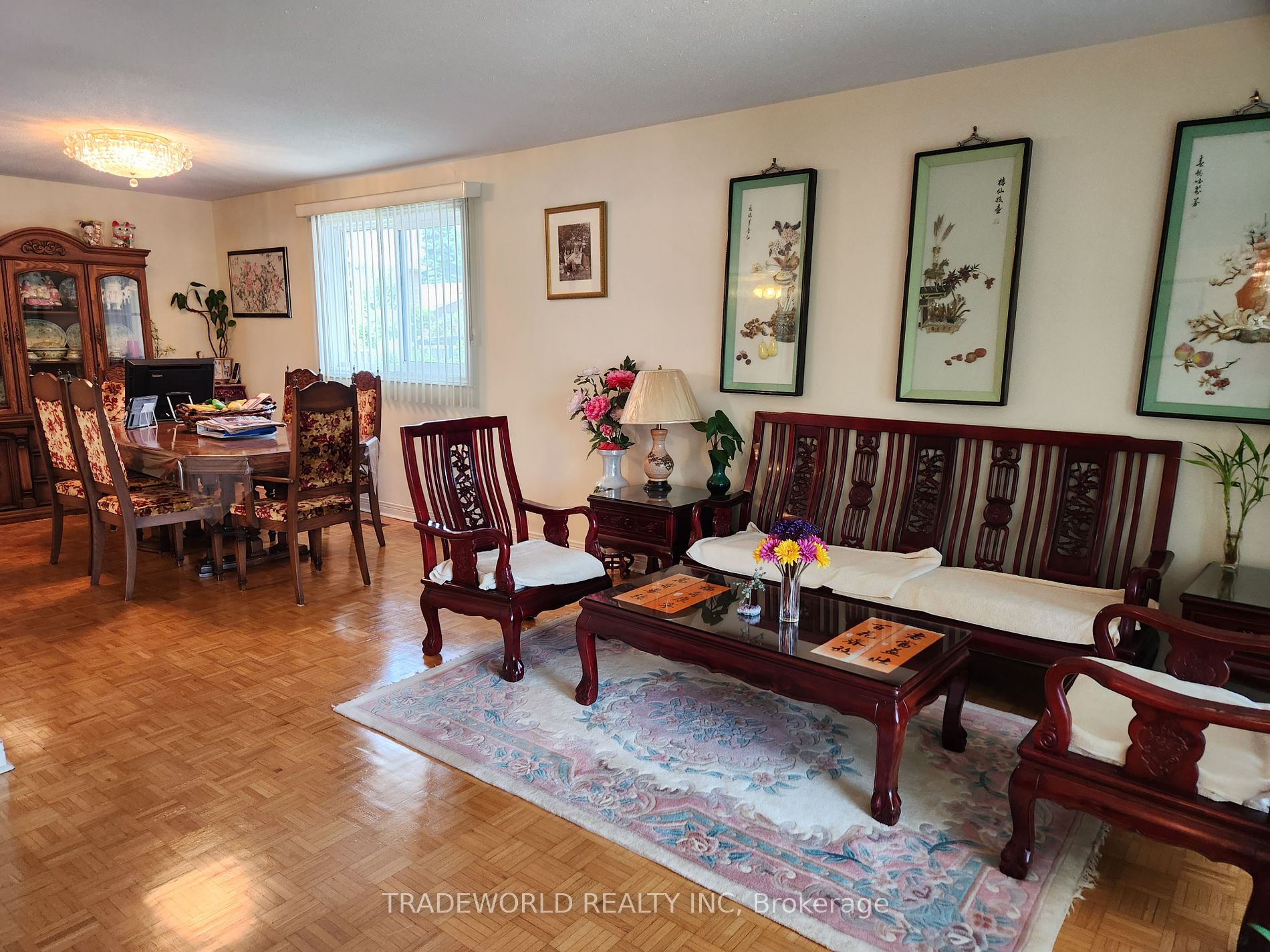 36 Lawnmere Cres