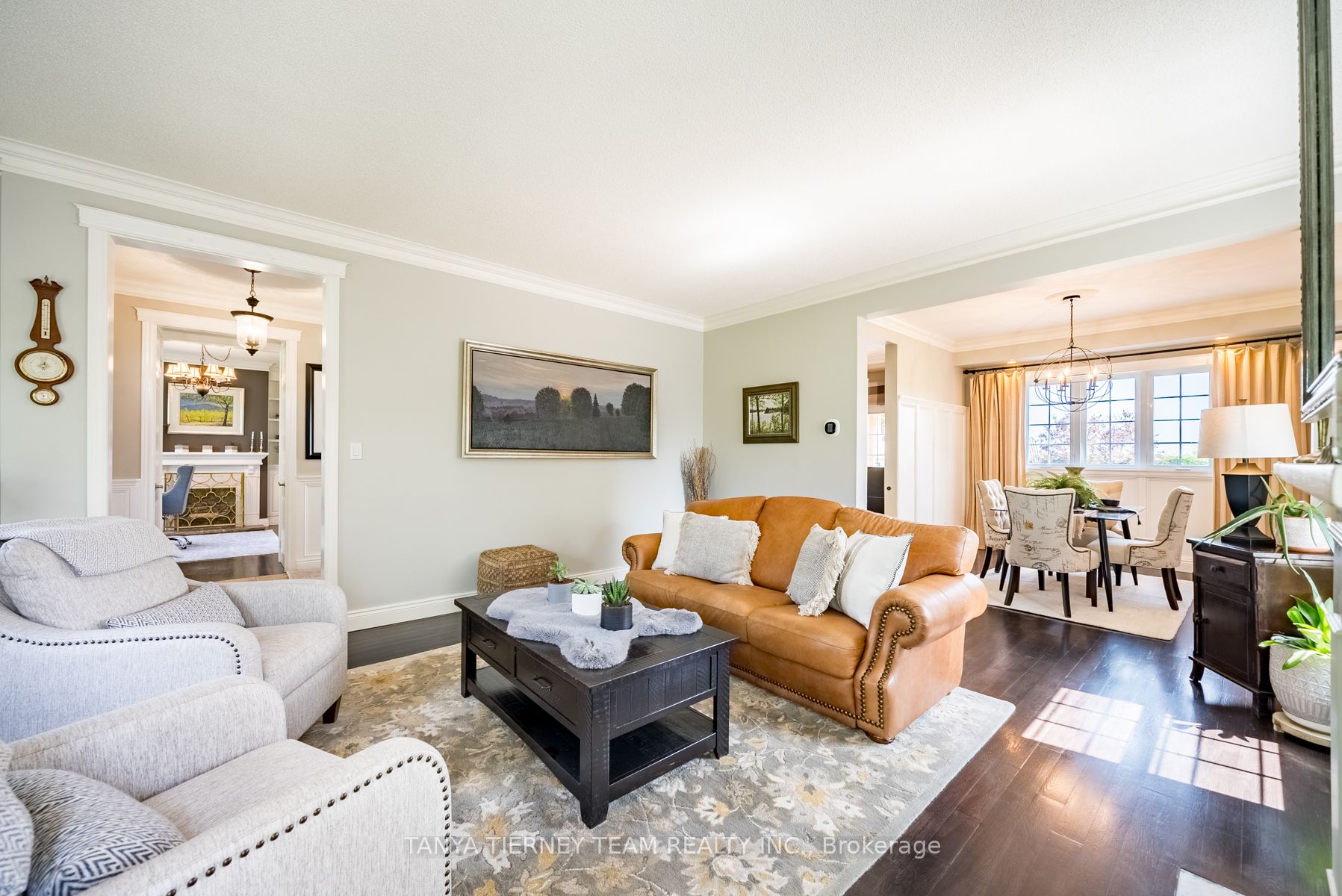 93 Raglan Rd W