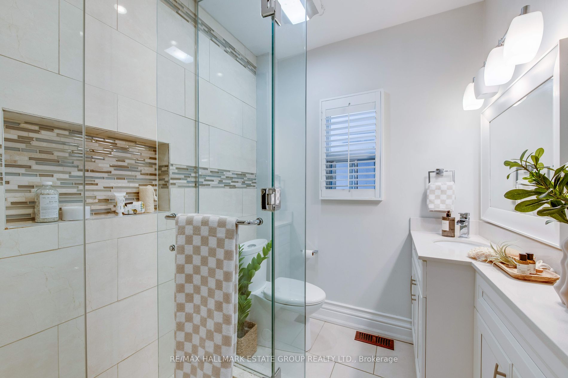 189 Courcelette Rd