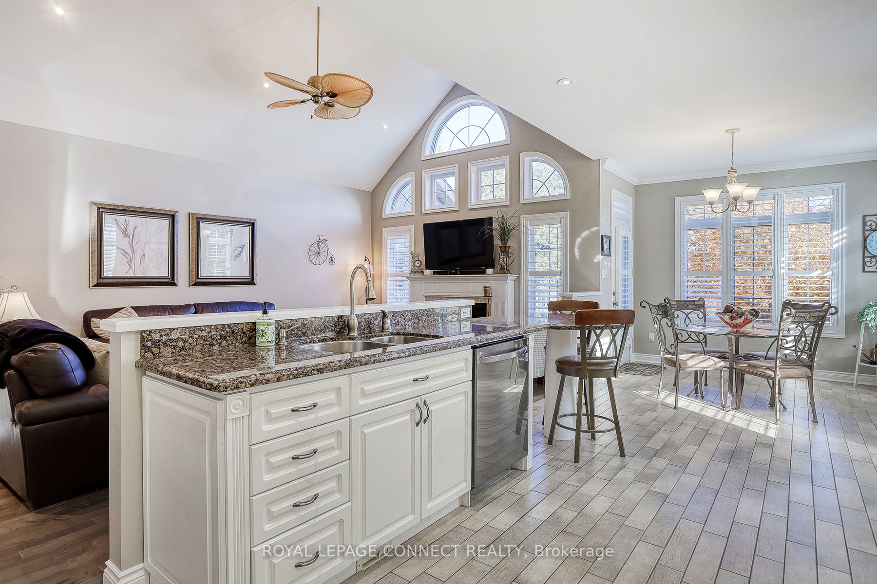 467 Rougemount Dr
