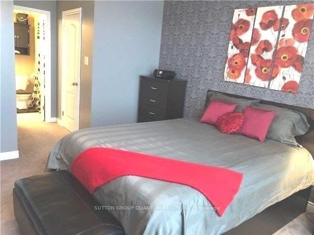 25 Swansea St