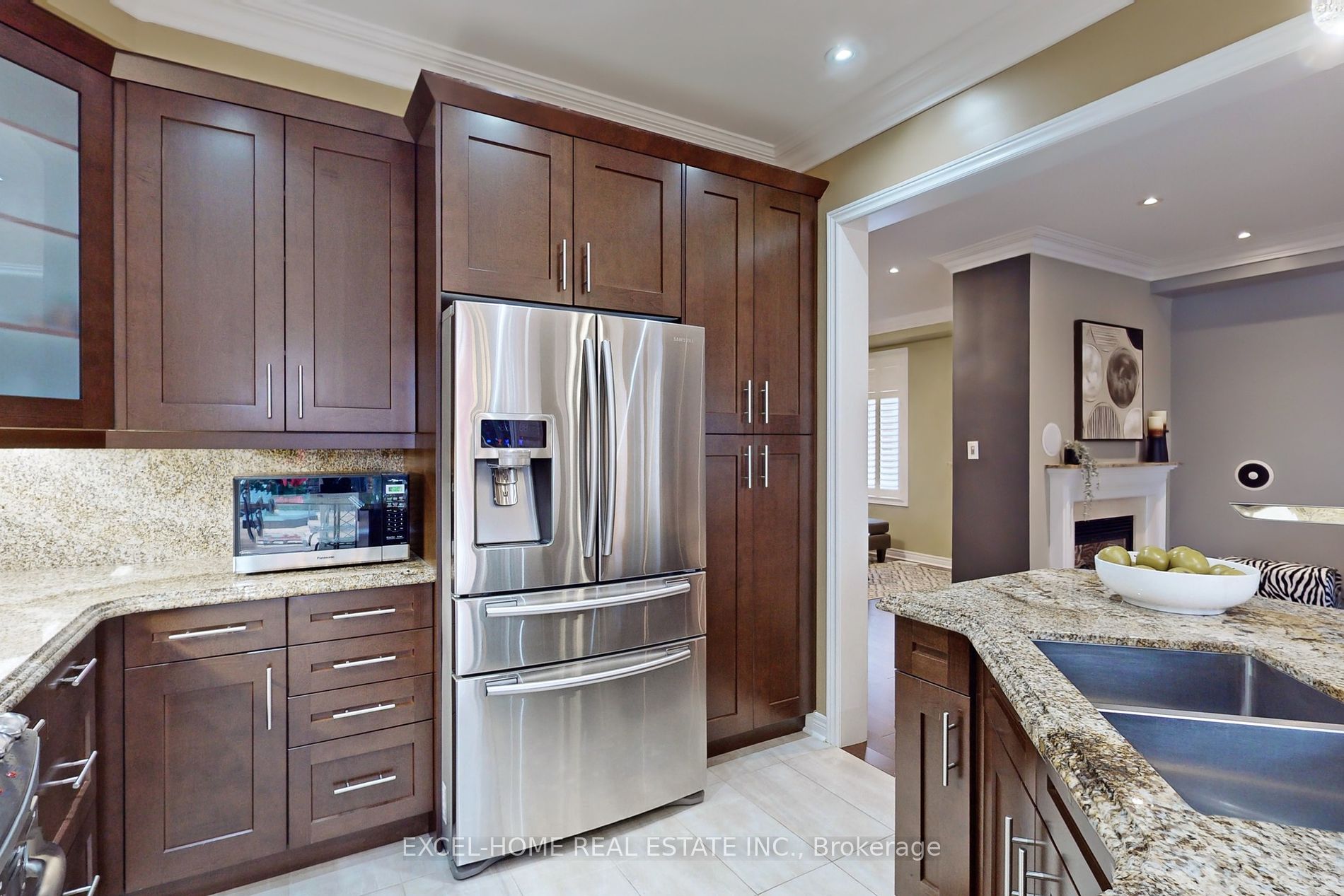 31 Snowy Owl Way