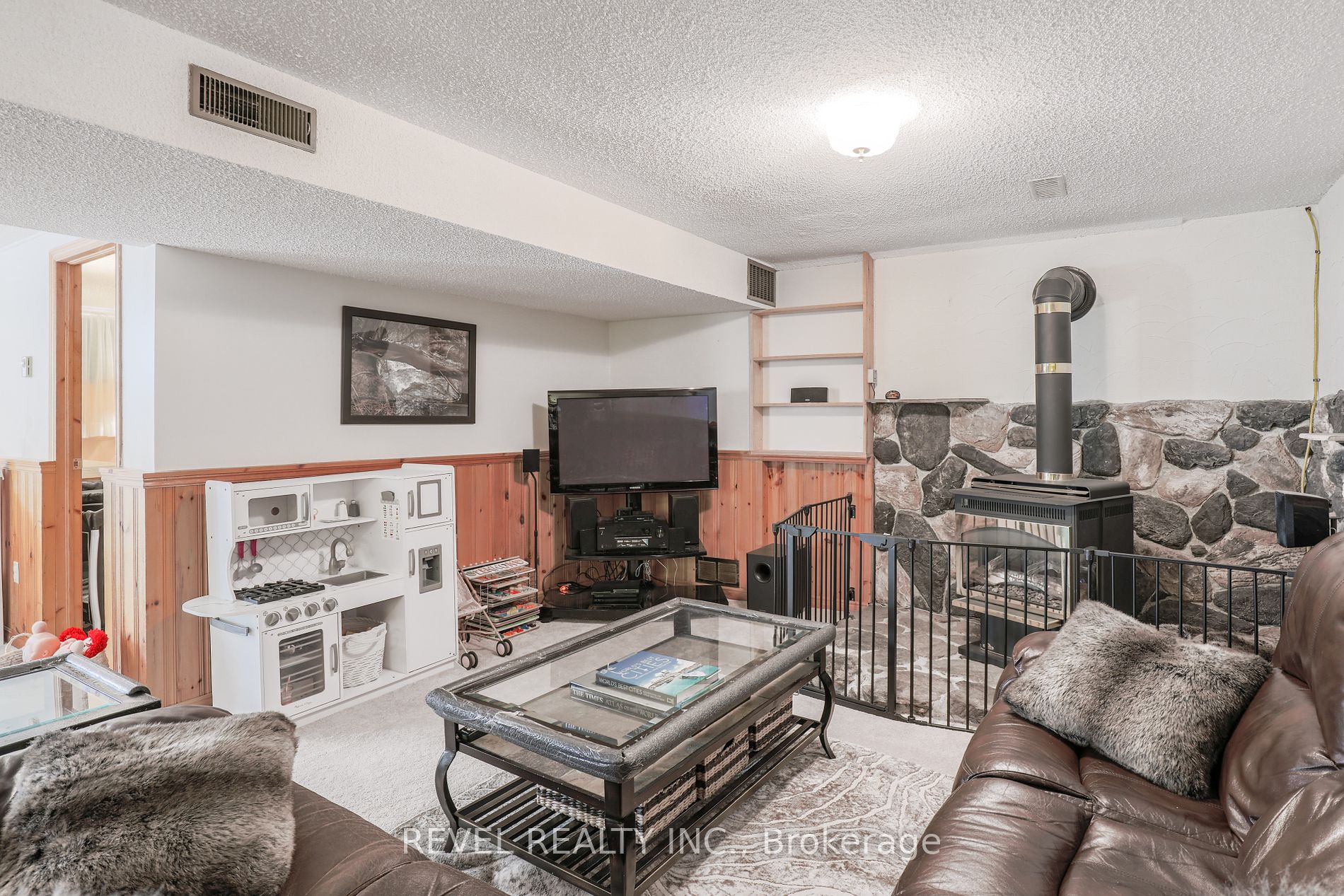 3240 Demara Road