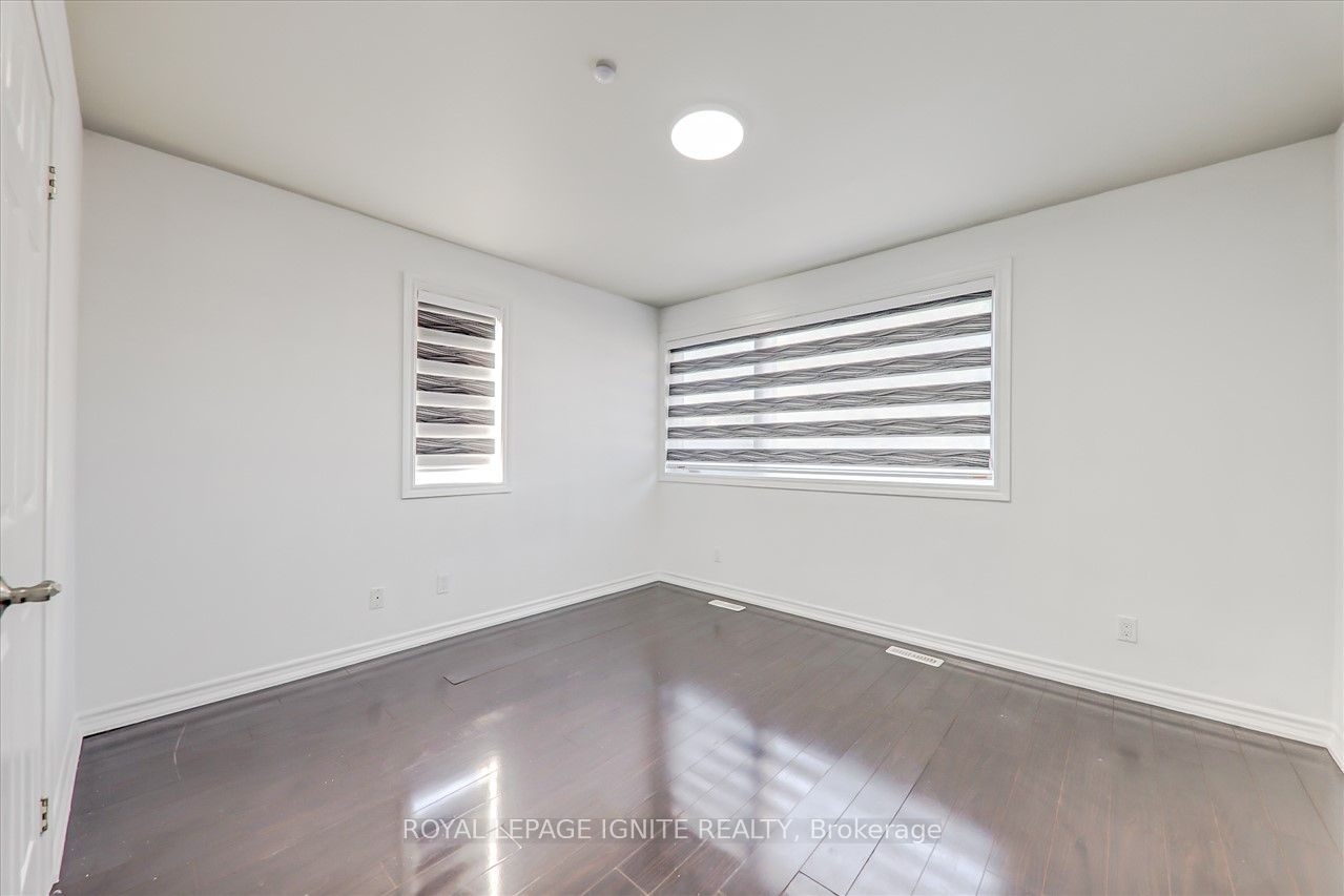 8 Fairwood Cres, #123