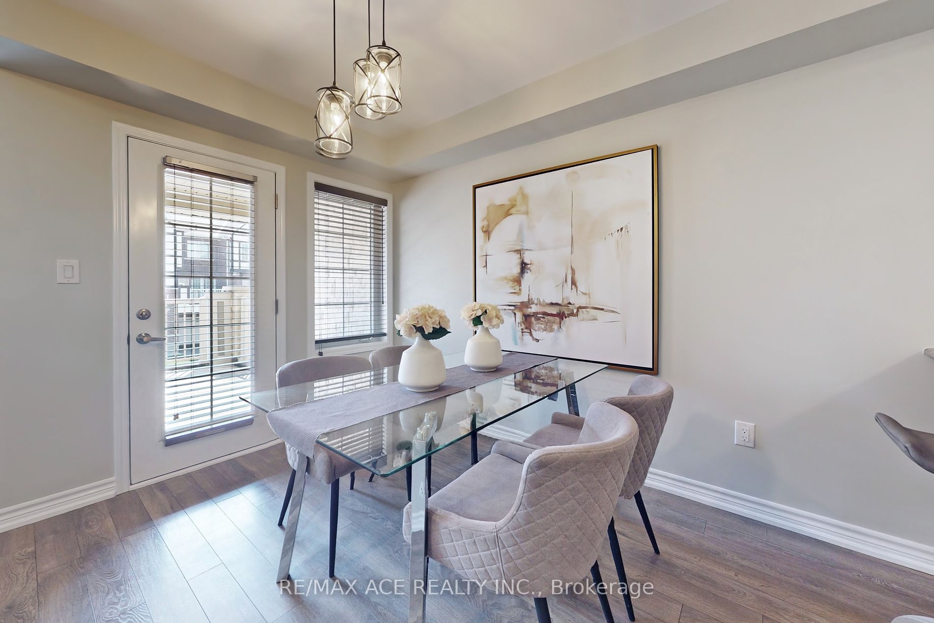 8 Goldeye St