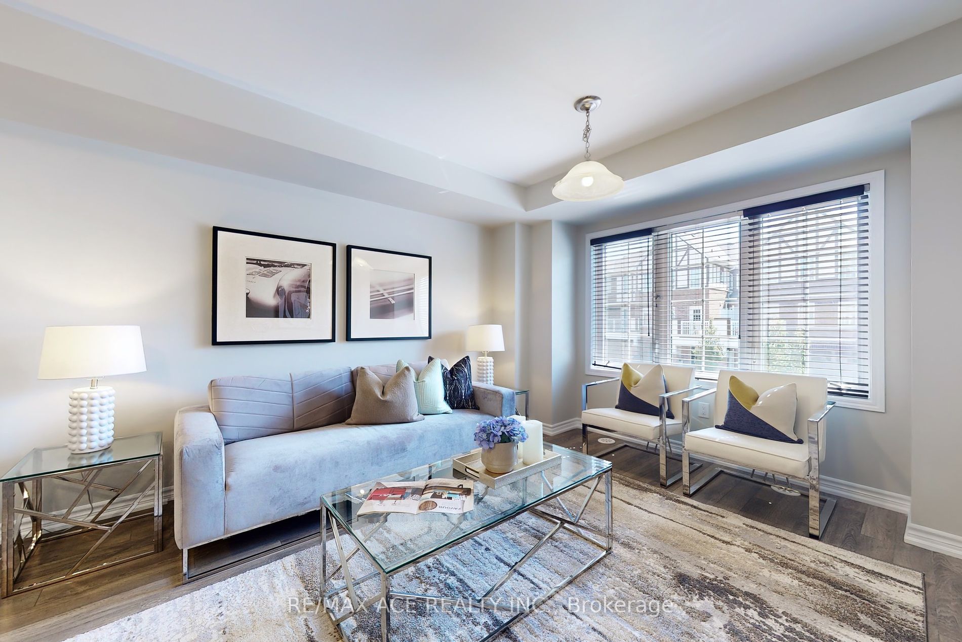 8 Goldeye St