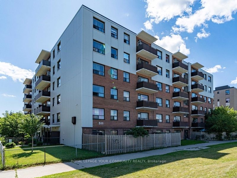 3111 Eglinton Avenue E, #109