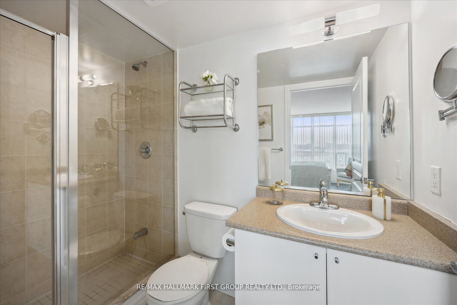 1600 Charles St, #707