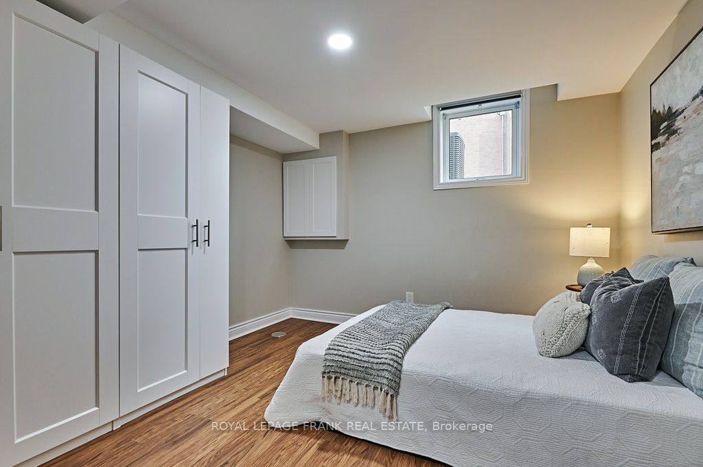 52 Love Crescent