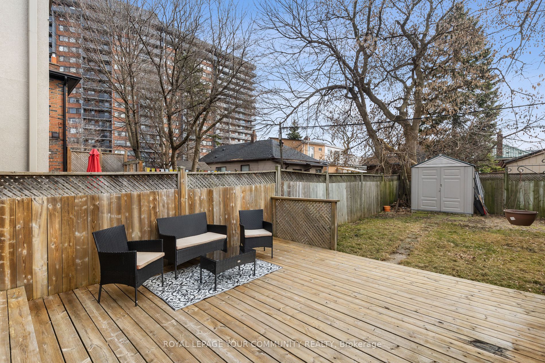 11 Denton Ave