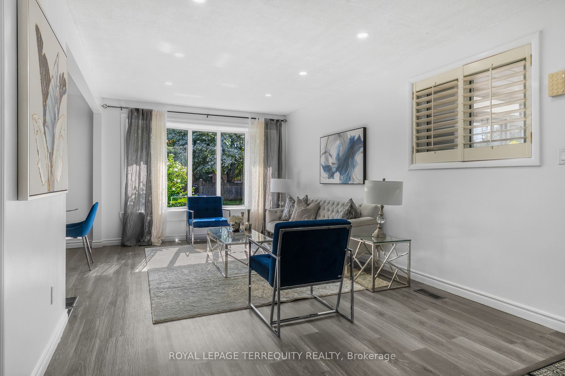 15 Point Grey Cres