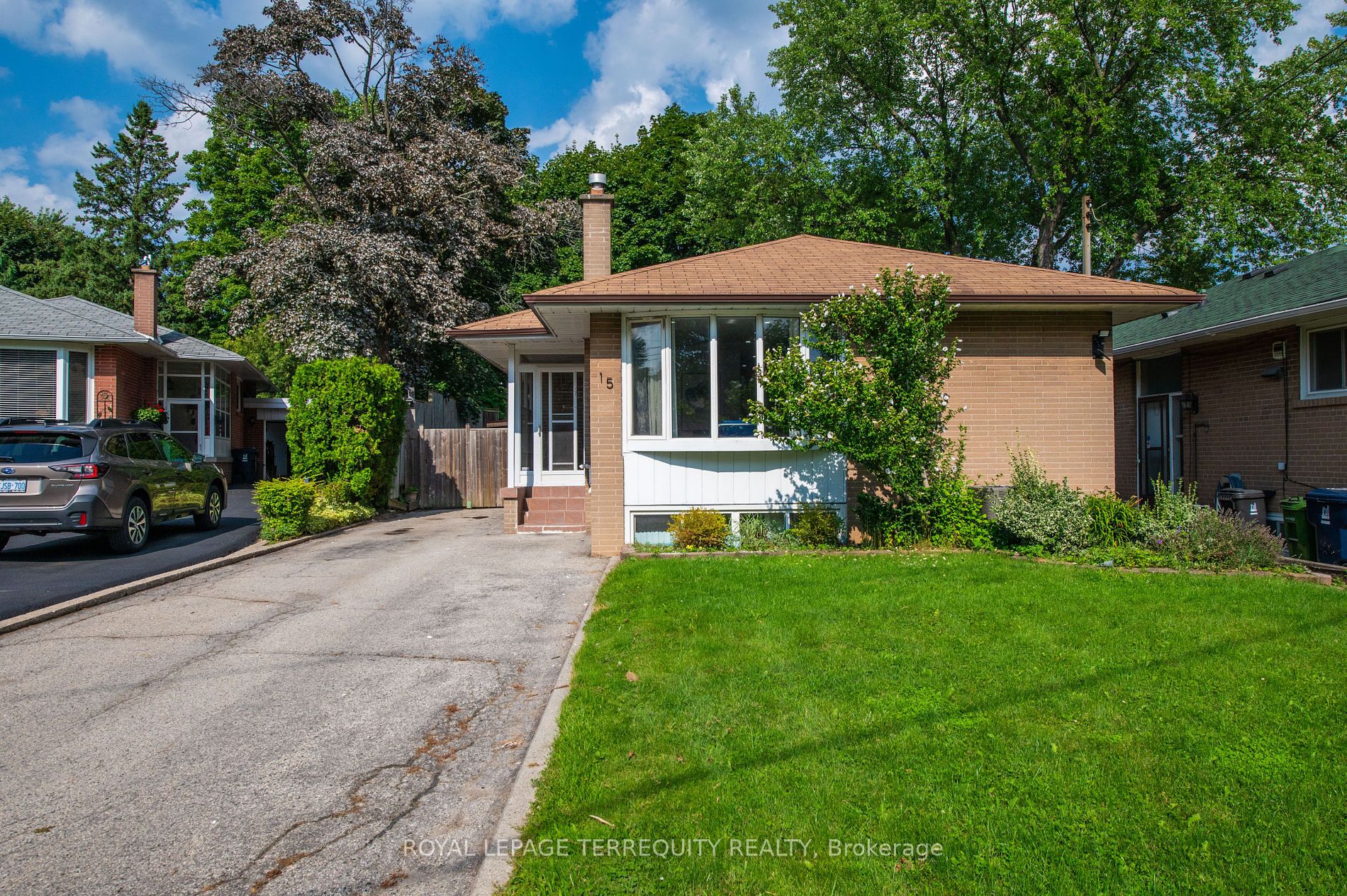 15 Point Grey Cres