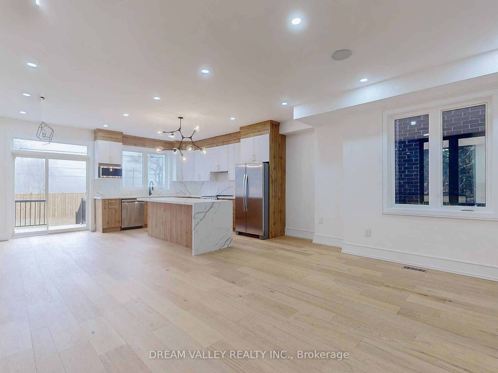 109B Heale Ave
