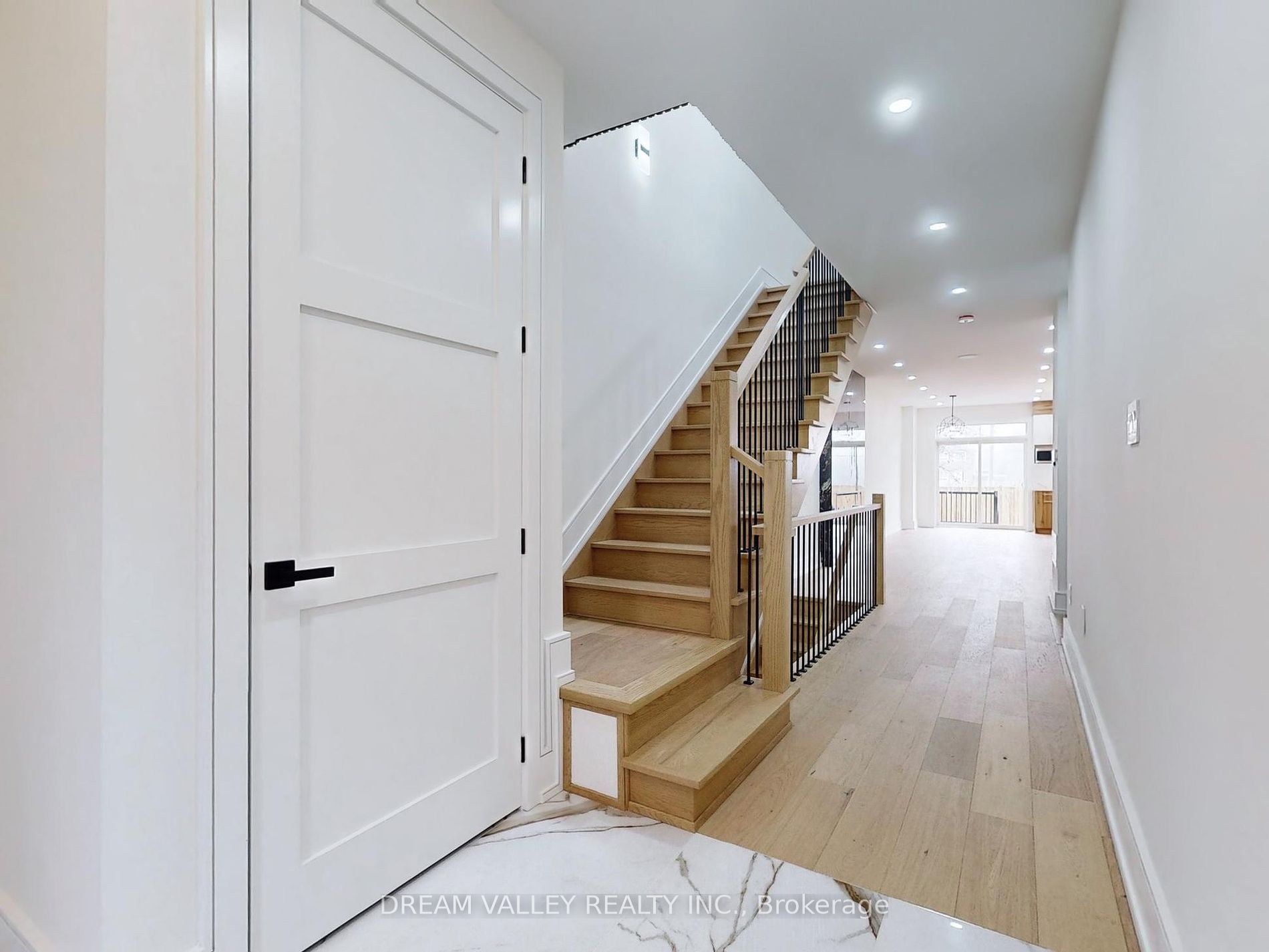 109B Heale Ave