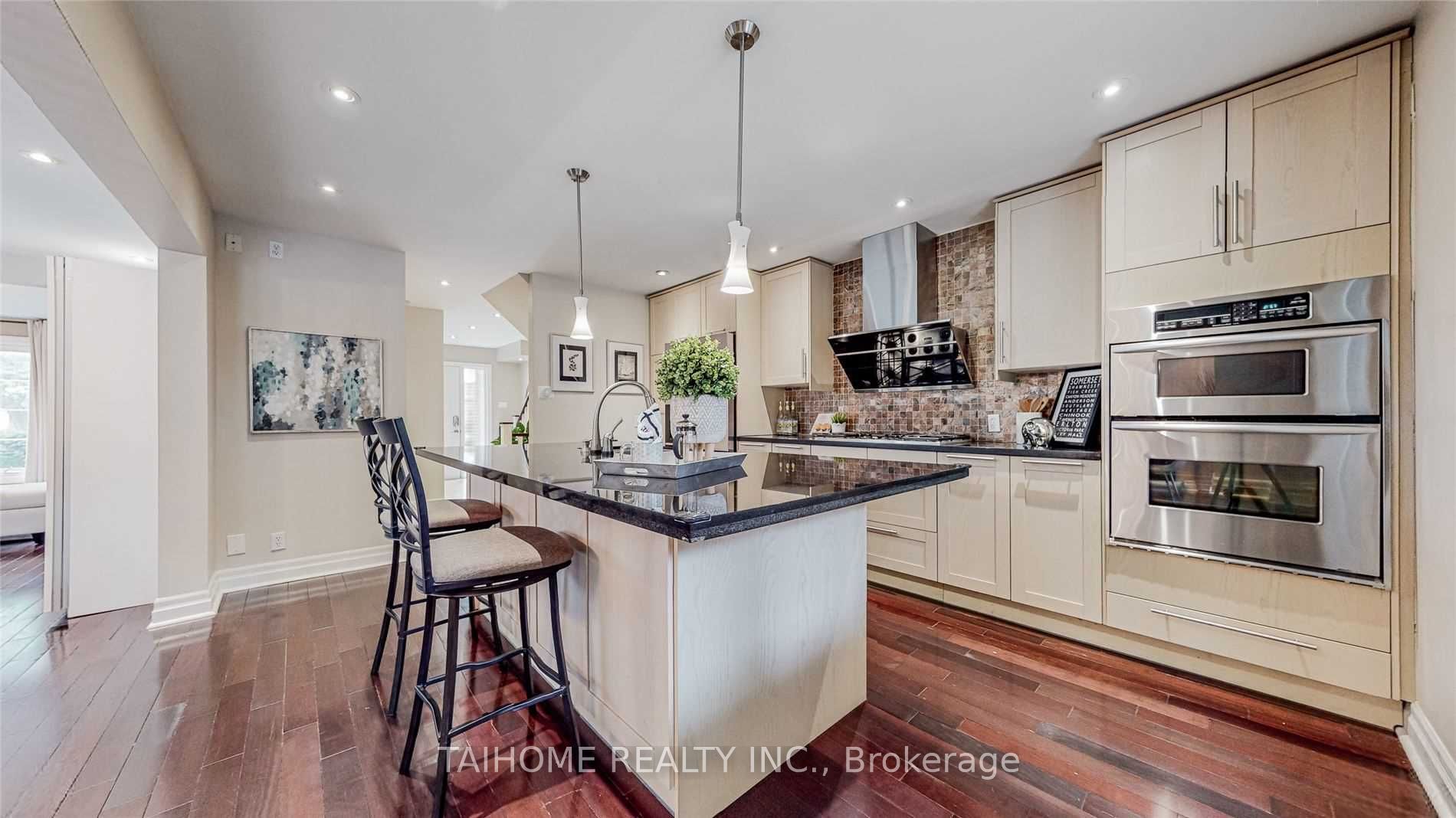 31 Stubbswood Sq