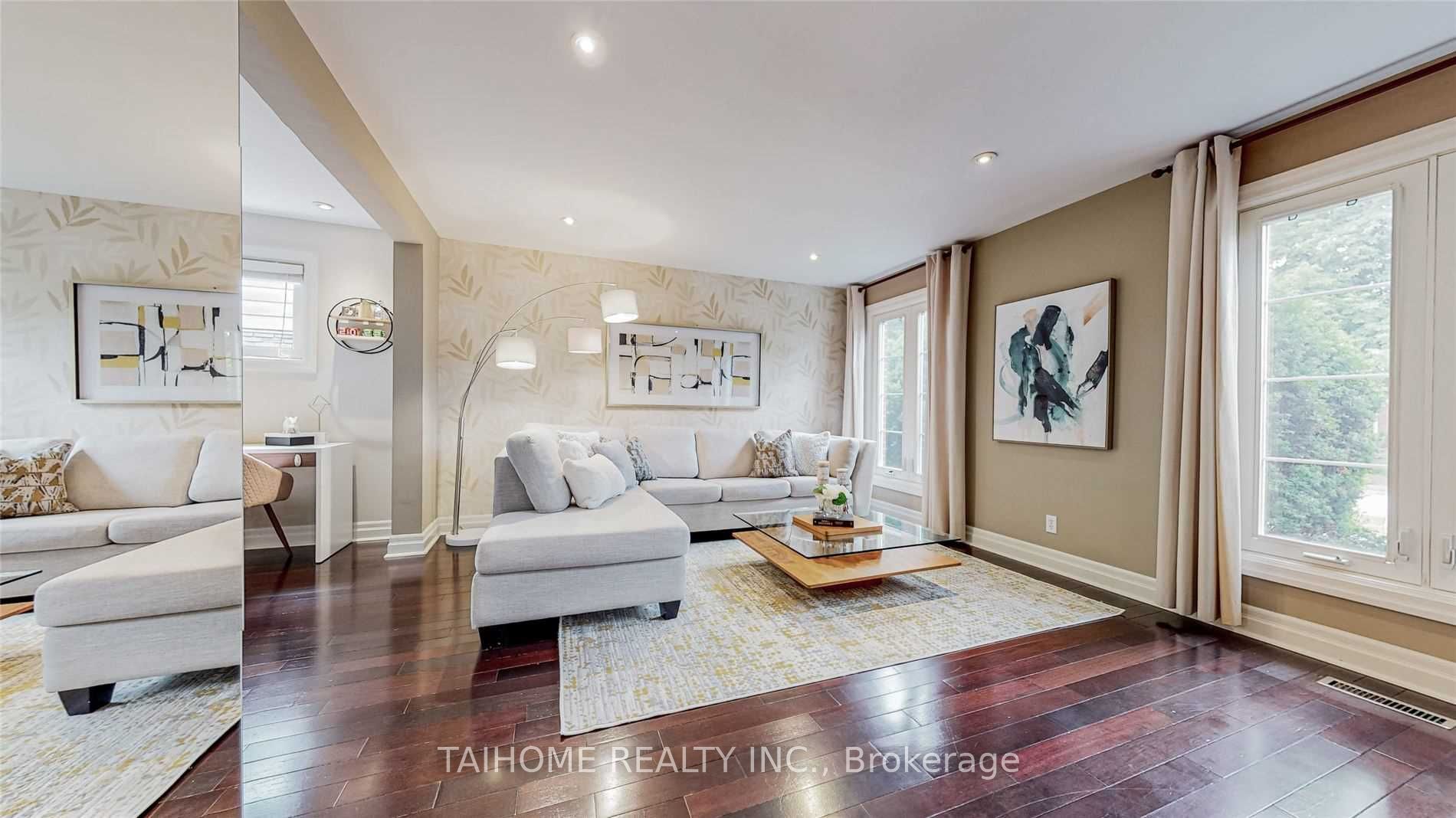 31 Stubbswood Sq