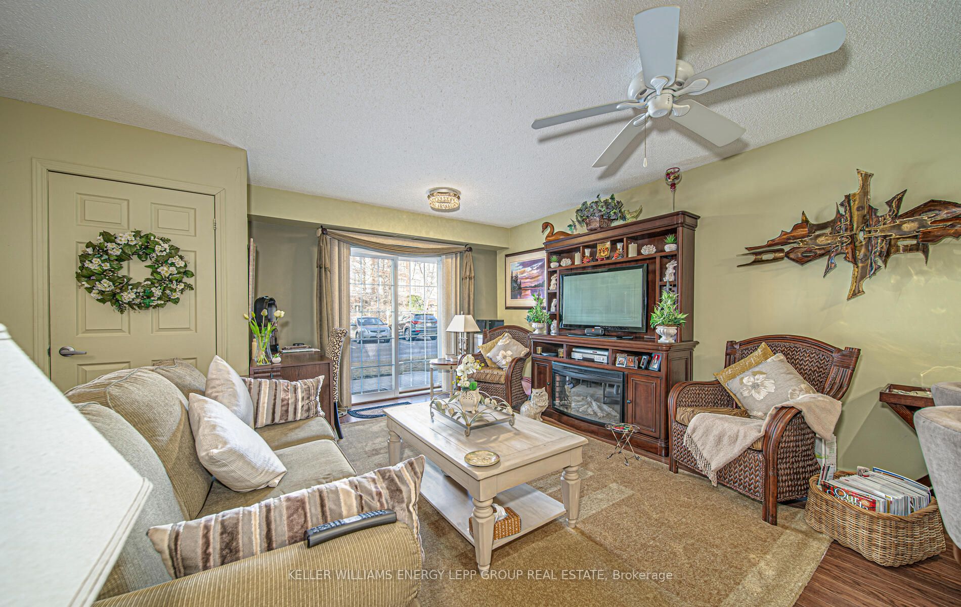 61 Clarington Boulevard #102