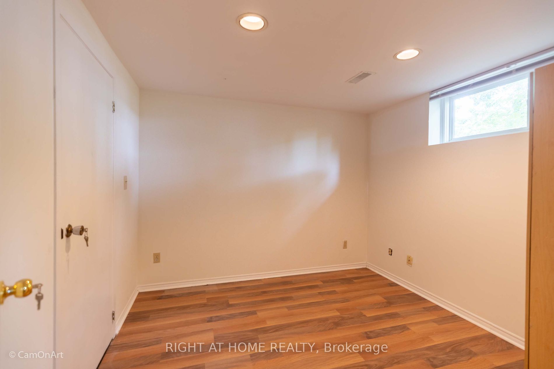 1 Lyncroft Dr