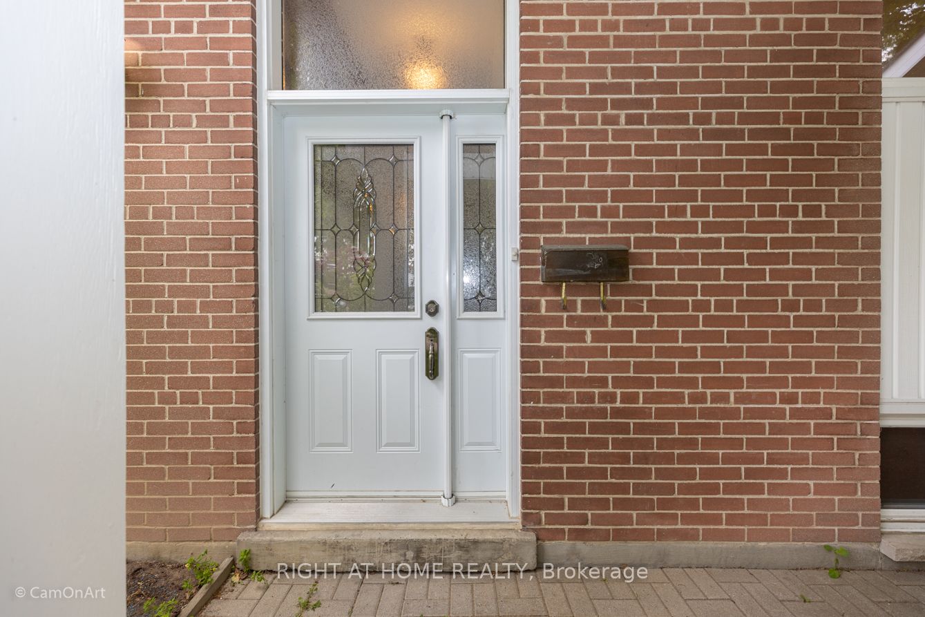1 Lyncroft Dr
