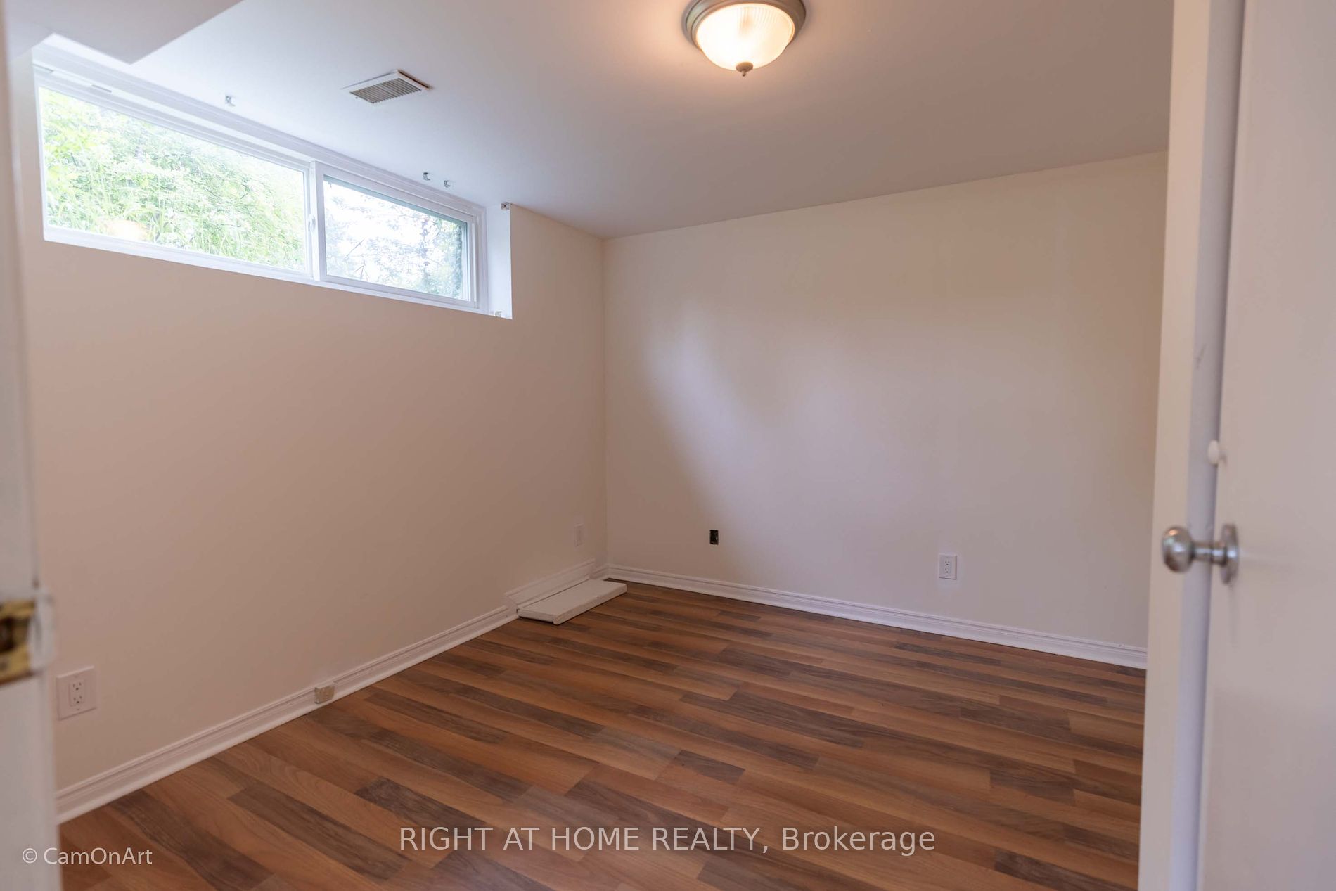 1 Lyncroft Dr