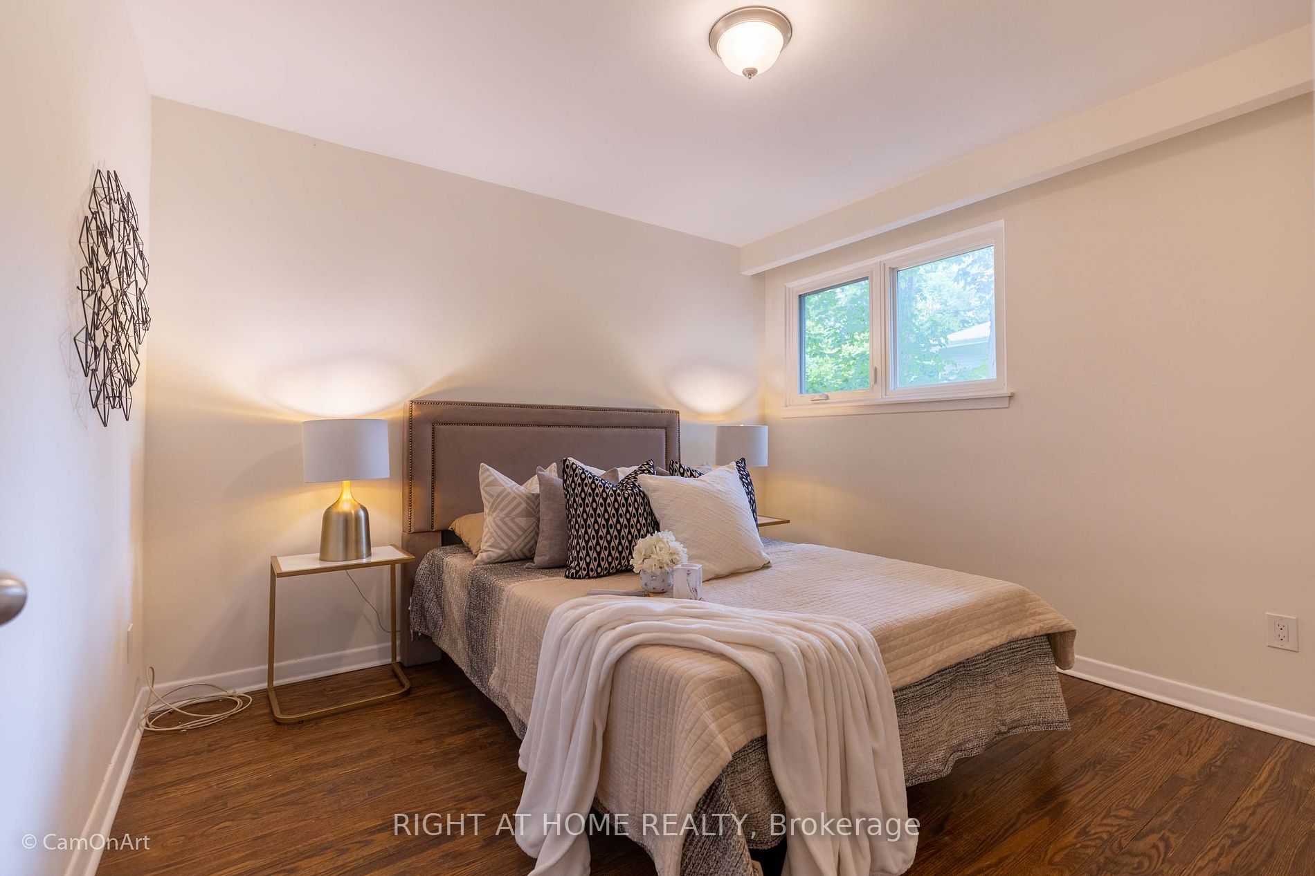 1 Lyncroft Dr