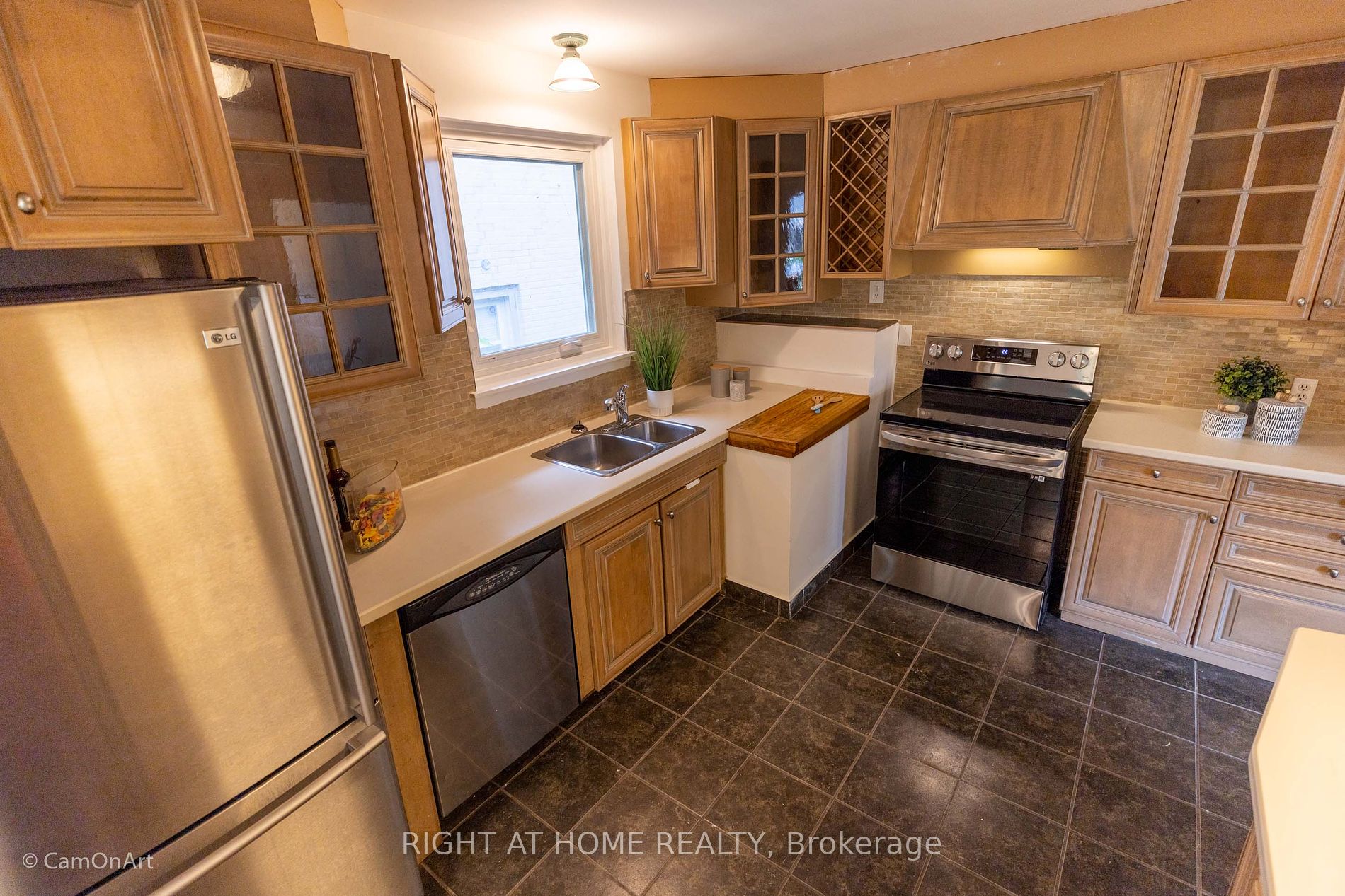 1 Lyncroft Dr