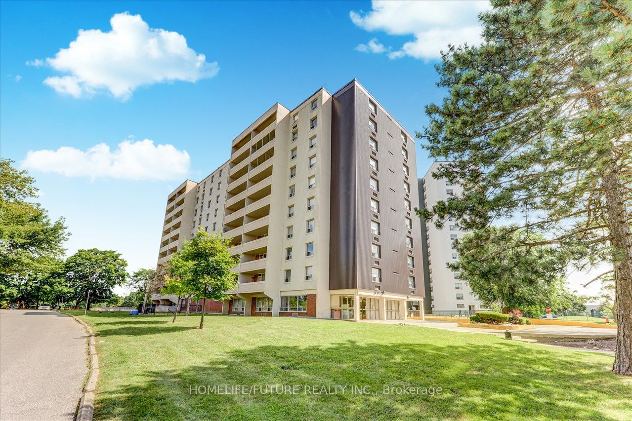 3420 Eglinton Ave E, #608