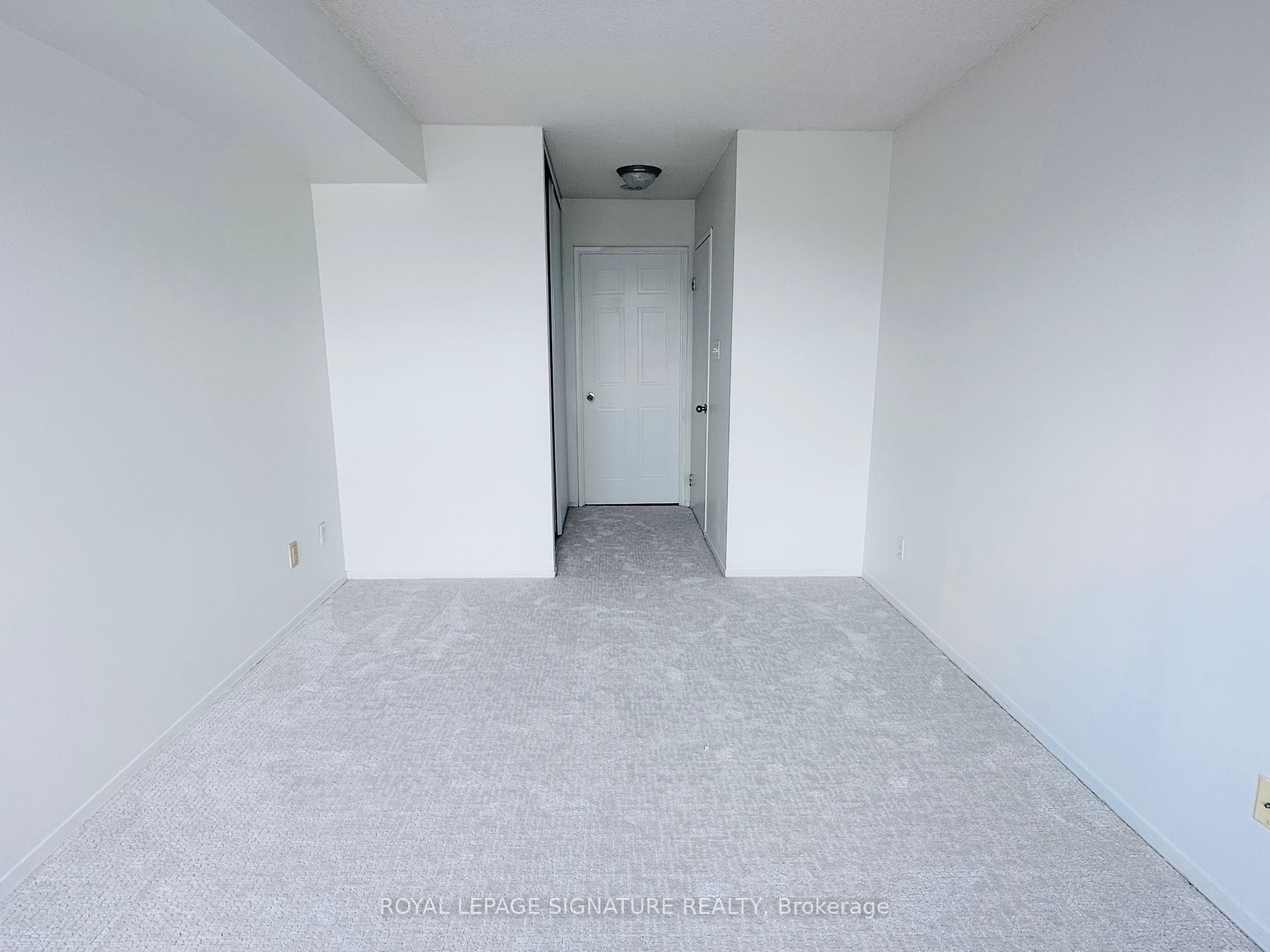 1470 Midland Ave, #409