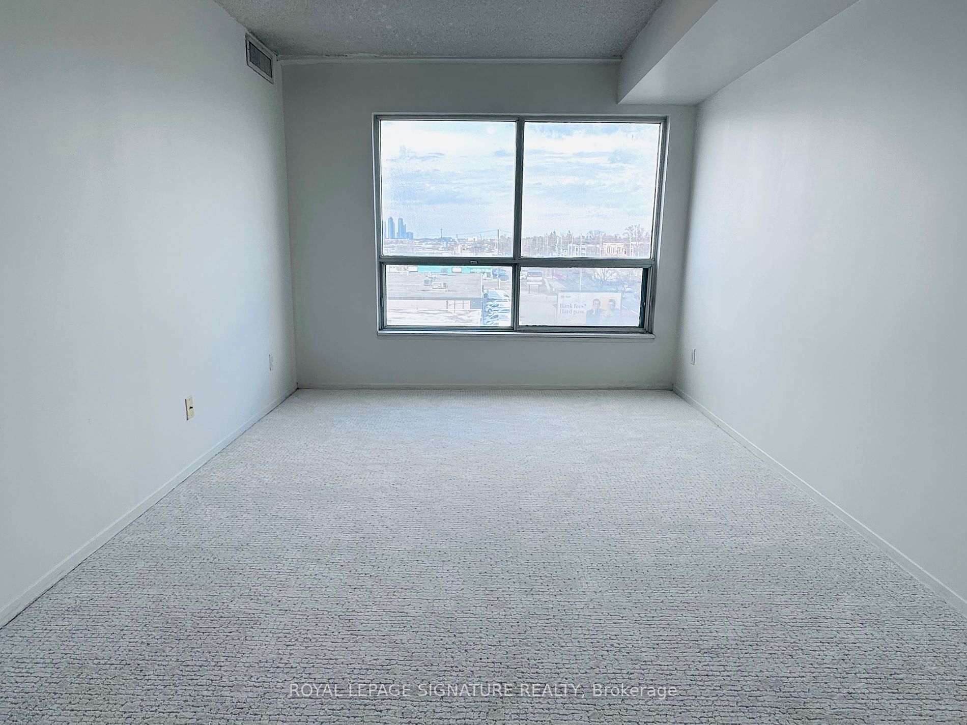 1470 Midland Ave, #409