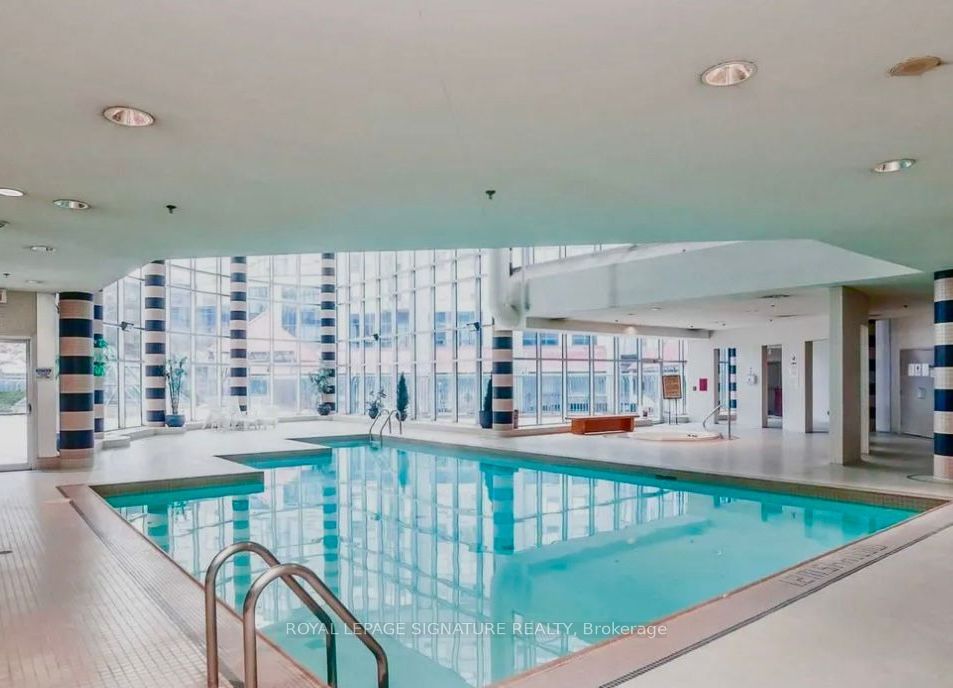 1470 Midland Ave, #409