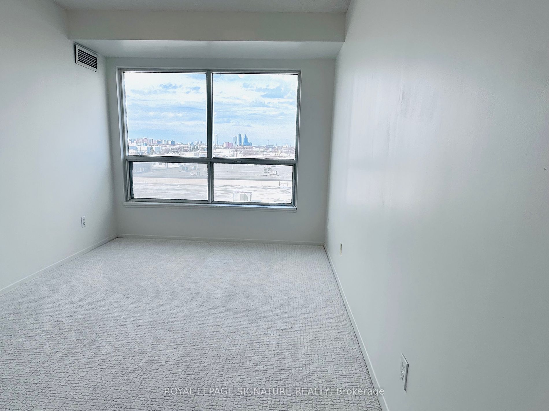 1470 Midland Ave, #409