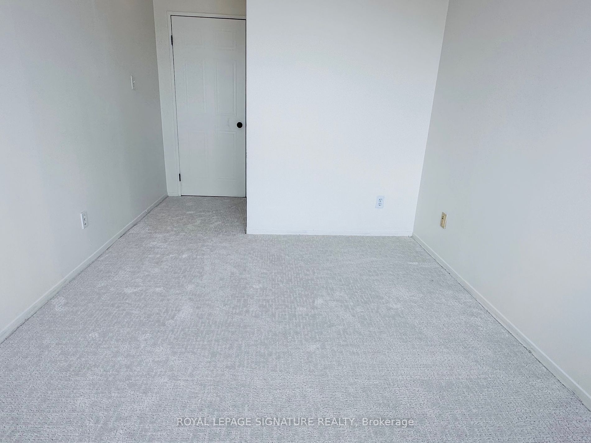 1470 Midland Ave, #409