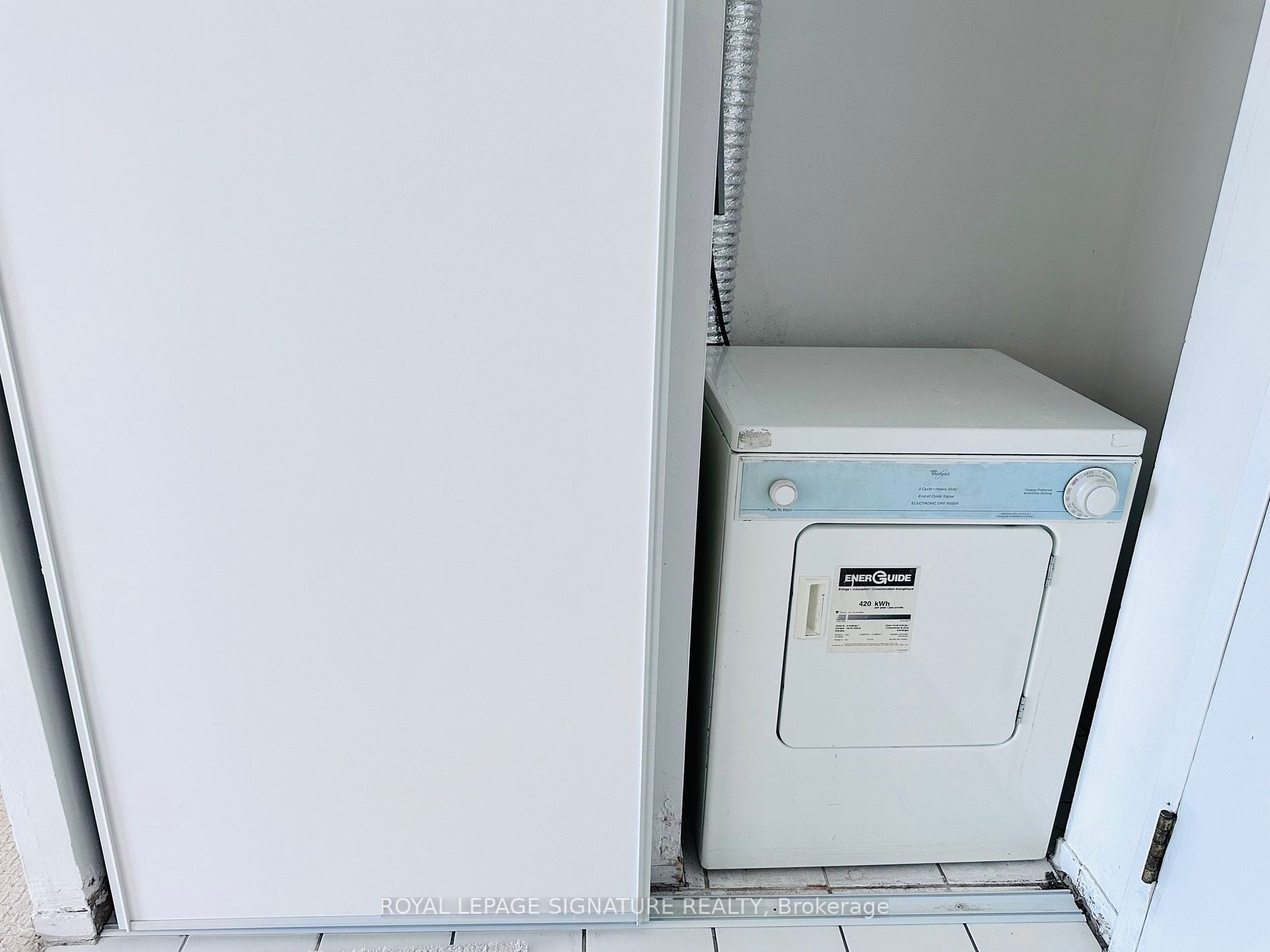 1470 Midland Ave, #409