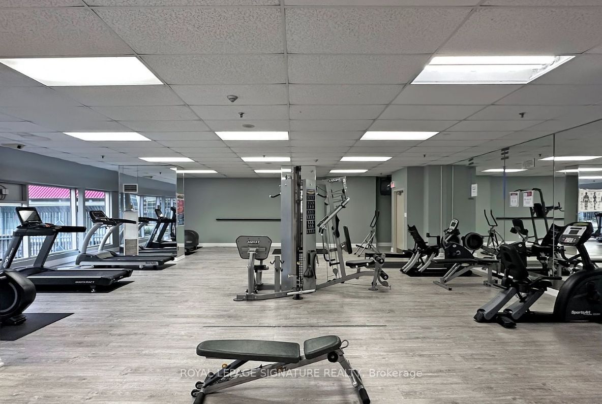 1470 Midland Ave, #409