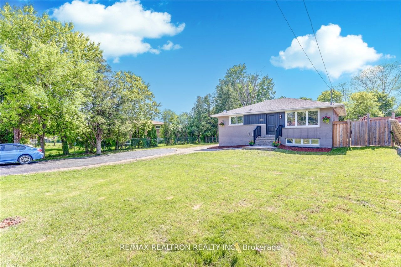 66 Thickson Rd N, #Bsmt