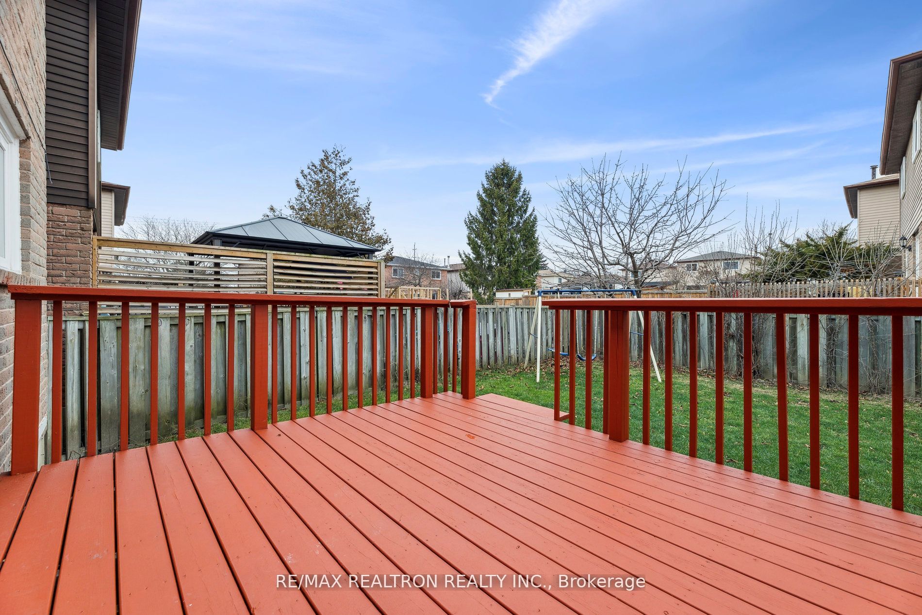 18 Charlton Cres