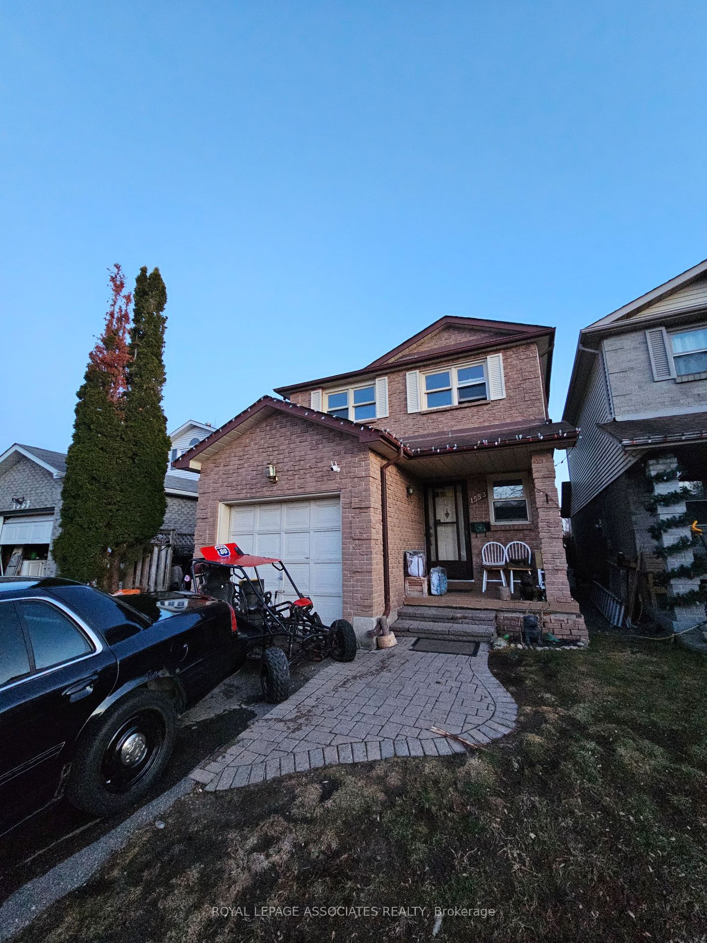 1553 Norwill Crescent