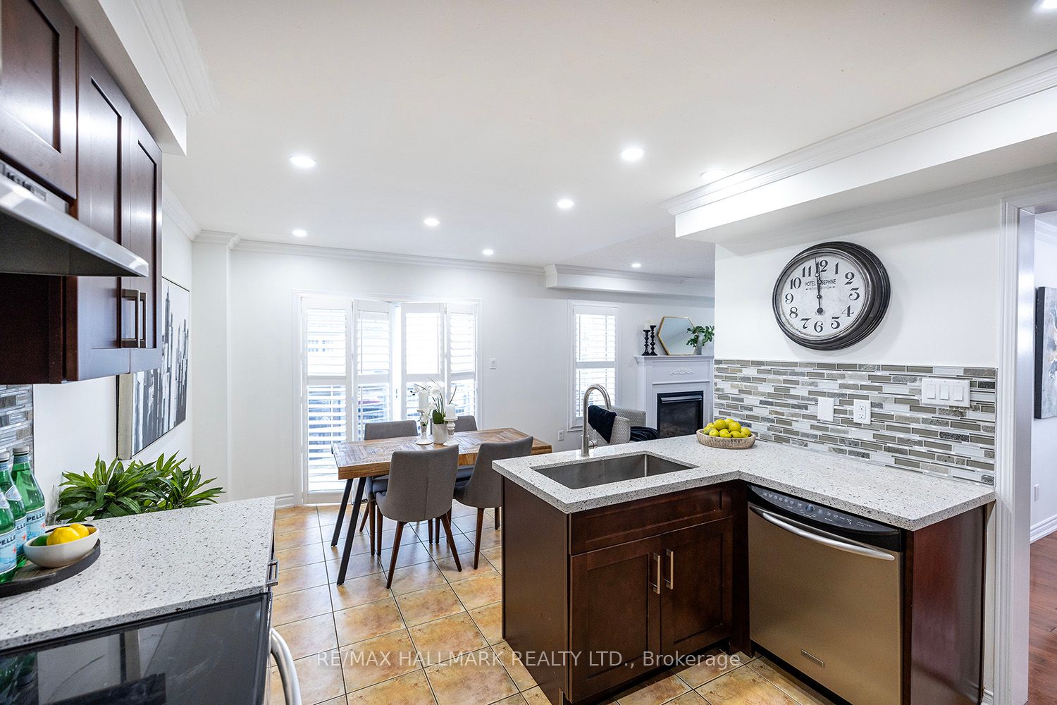 1256 Langley Circle