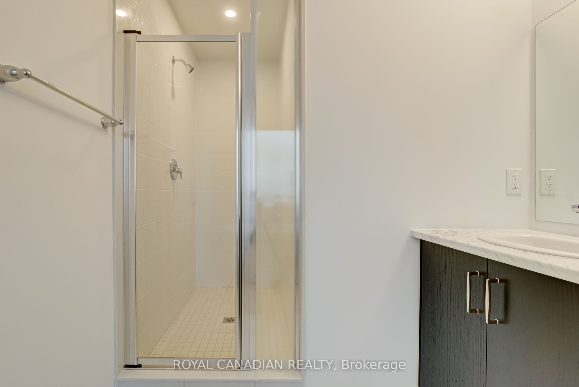 47 Sorbara Way
