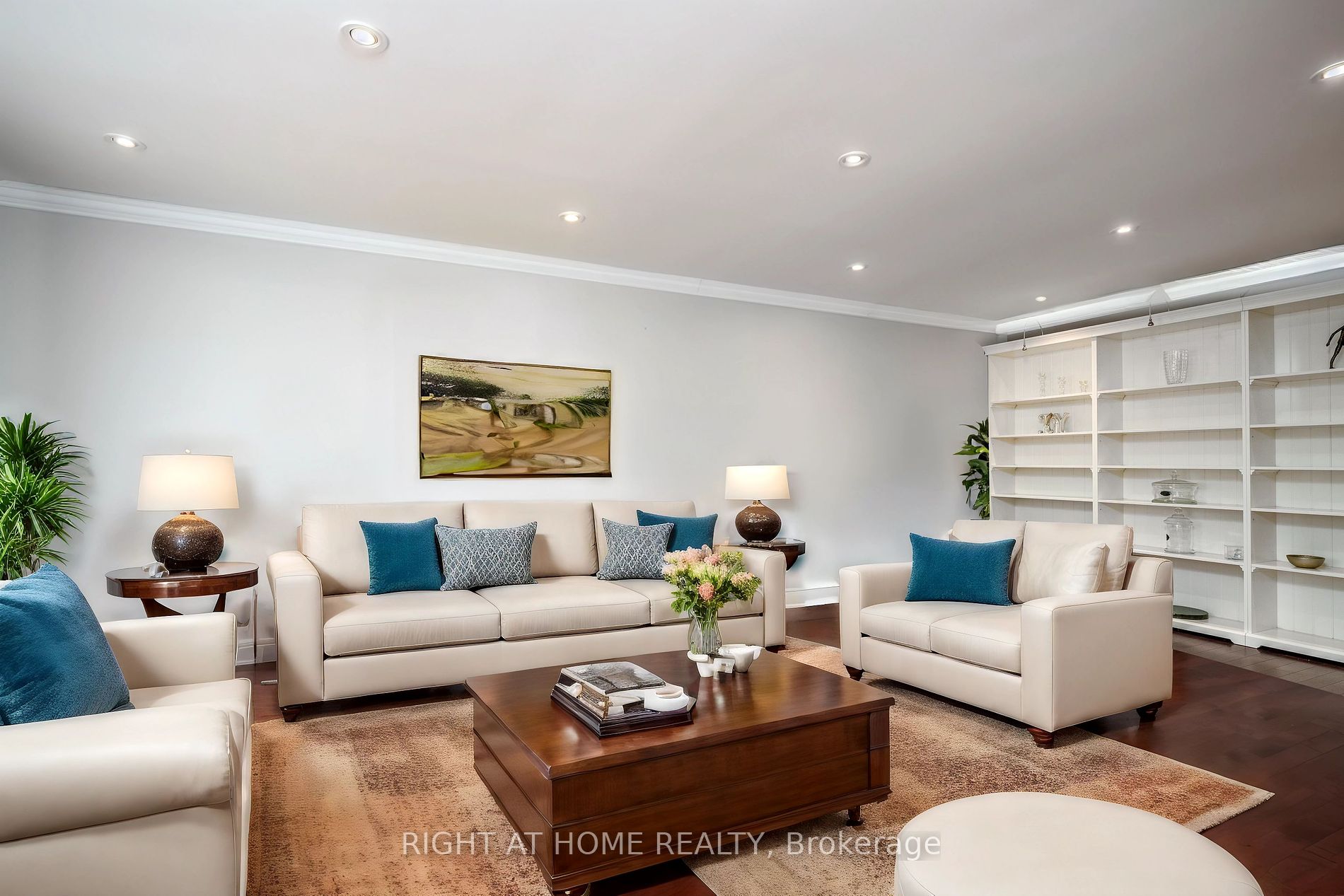 533 Braeburn Cres