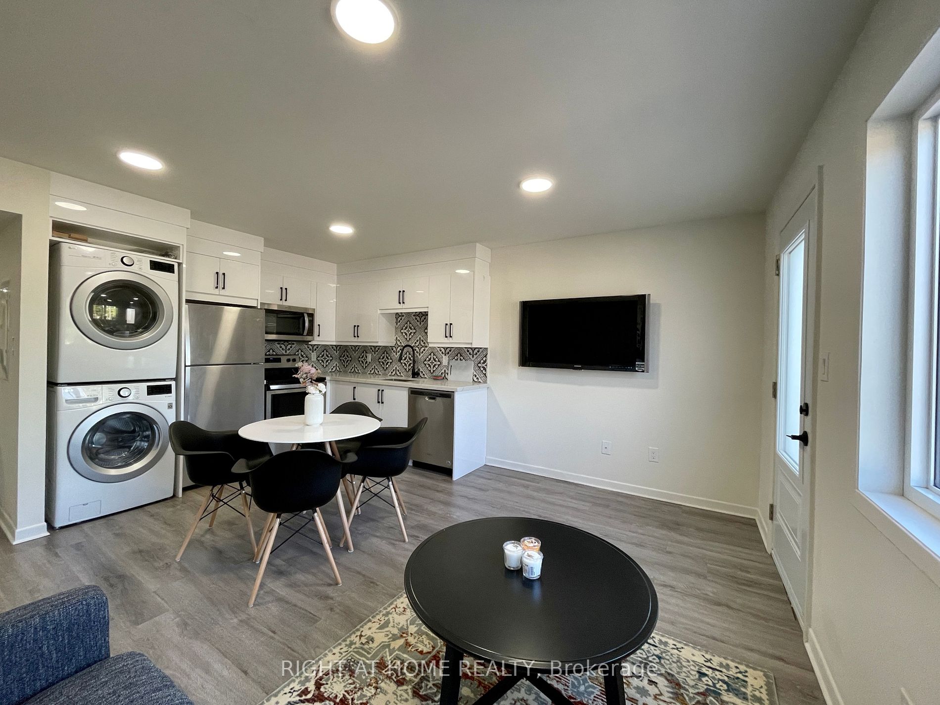 1258 Broadview Avenue, #3
